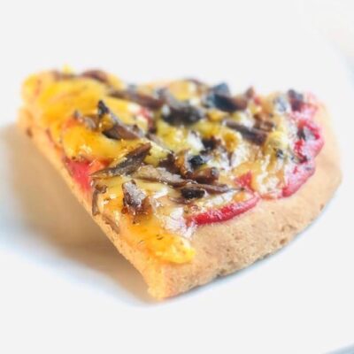 Atelier Smaku - vegan i gluten free sklep online poleca: Bezglutenowa i wegańska pizza z pieczarkami, kategoria: Wszystko