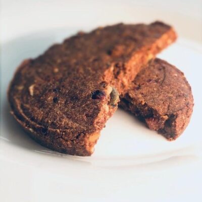 Atelier Smaku - vegan i gluten free sklep online poleca: Bezglutenowe i wegańskie ciastko karobowe, kategoria: Wszystko