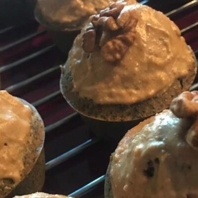 Bezglutenowa i wegańska muffinka makowa
